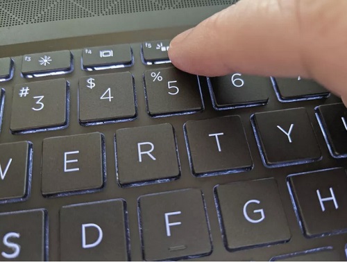 Turn on Light on Laptop Keyboard